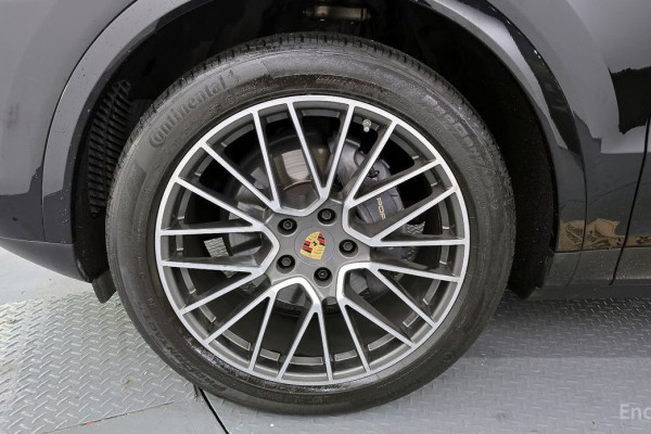 2023 Porsche Cayenne с пробегом 52 632 км