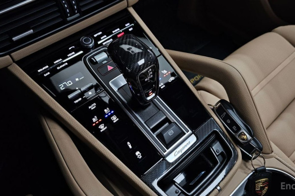 2023 Porsche Cayenne с пробегом 25 388 км