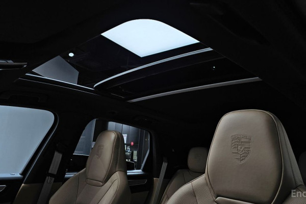 2023 Porsche Cayenne с пробегом 25 388 км