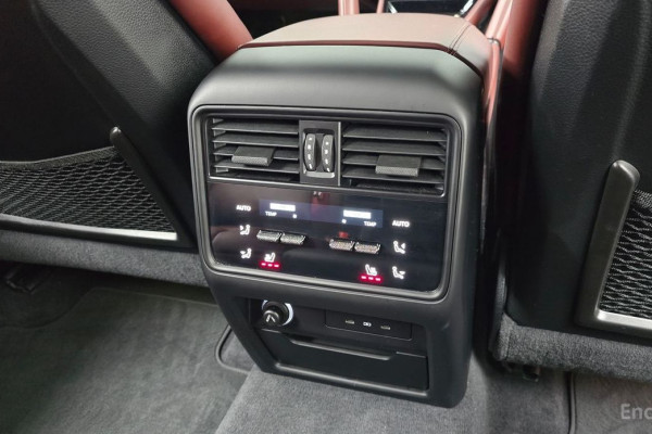 2023 Porsche Cayenne с пробегом 46 883 км