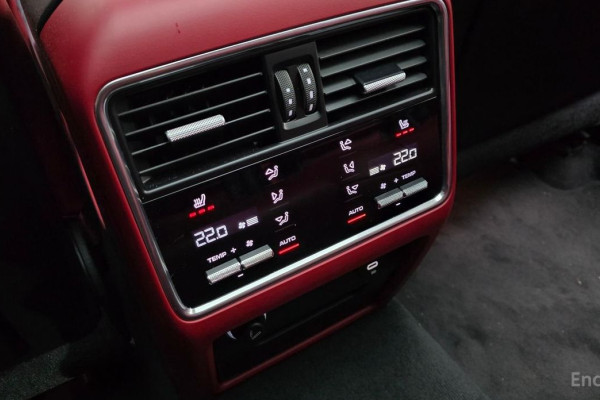 2023 Porsche Cayenne с пробегом 35 822 км