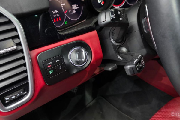 2023 Porsche Cayenne с пробегом 35 822 км