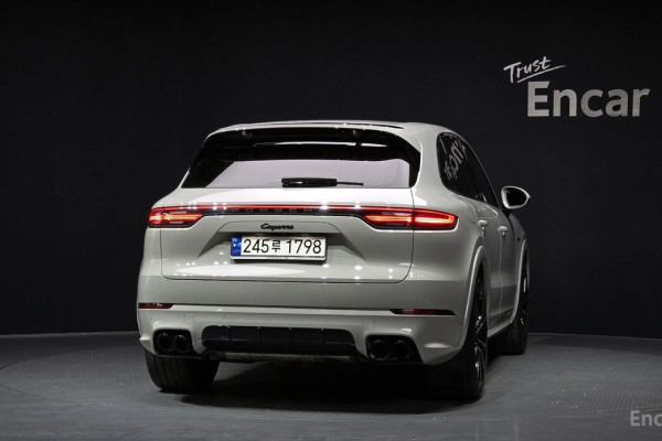 2022 Porsche Cayenne с пробегом 36 402 км