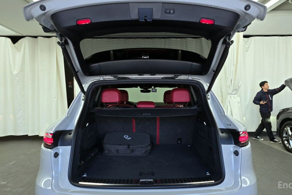 2022 Porsche Cayenne с пробегом 36 402 км