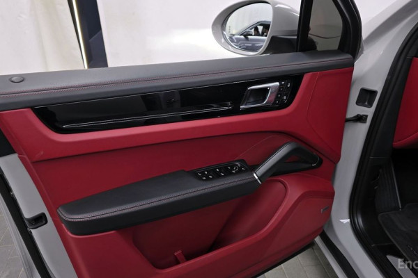 2022 Porsche Cayenne с пробегом 36 402 км