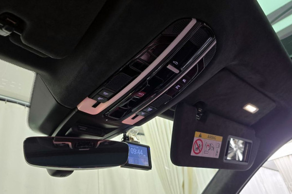 2022 Porsche Cayenne с пробегом 36 402 км