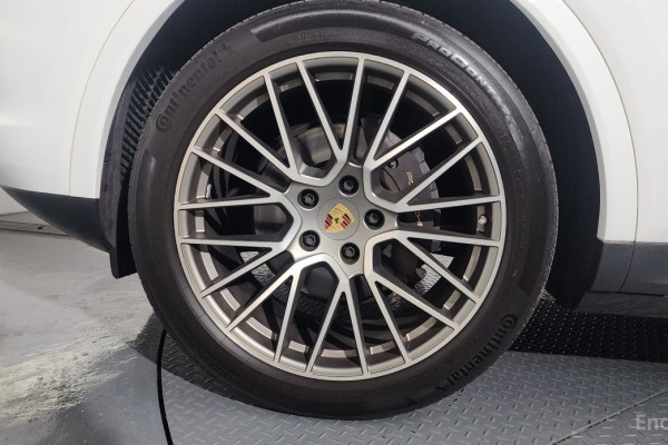 2023 Porsche Cayenne с пробегом 54 579 км