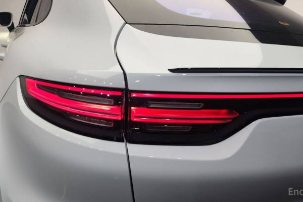 2023 Porsche Cayenne с пробегом 54 579 км