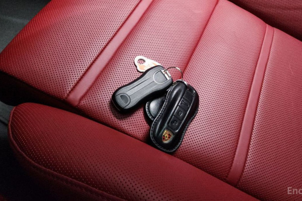 2023 Porsche Cayenne с пробегом 54 579 км