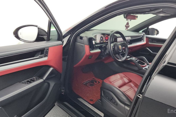 2023 Porsche Cayenne с пробегом 23 168 км