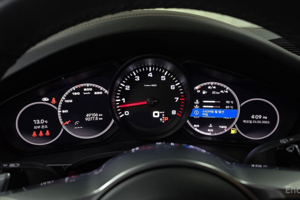 2022 Porsche Cayenne с пробегом 49 106 км