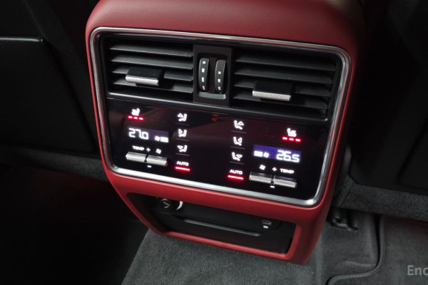 2022 Porsche Cayenne с пробегом 49 106 км