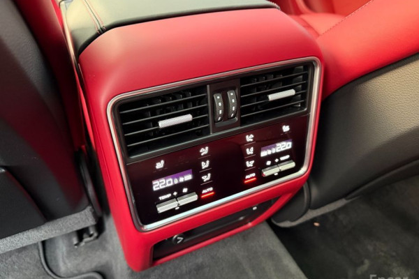 2023 Porsche Cayenne с пробегом 27 200 км