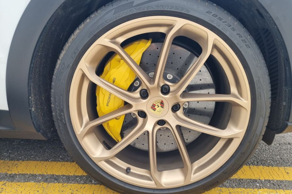 2023 Porsche Cayenne с пробегом 24 000 км