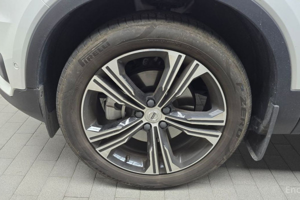 2021 Volvo XC40 с пробегом 29 419 км