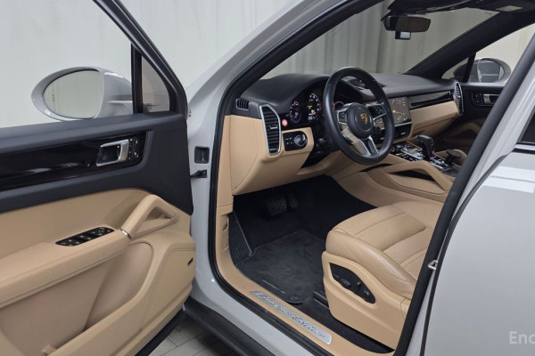 2023 Porsche Cayenne с пробегом 50 923 км