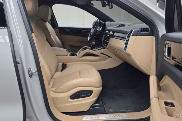 2023 Porsche Cayenne с пробегом 50 923 км