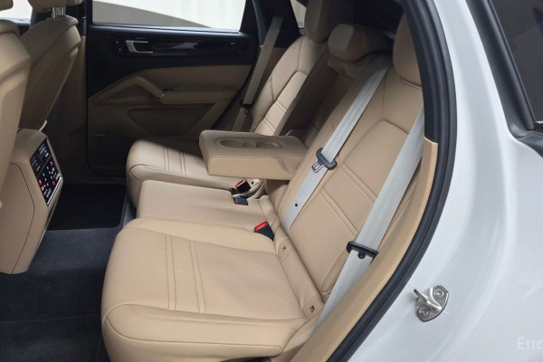 2023 Porsche Cayenne с пробегом 50 923 км