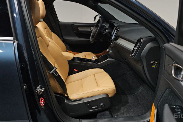 2021 Volvo XC40 с пробегом 41 388 км