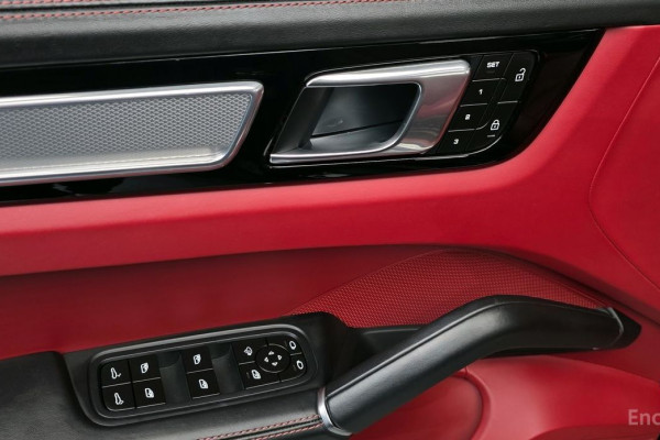 2023 Porsche Cayenne с пробегом 56 544 км