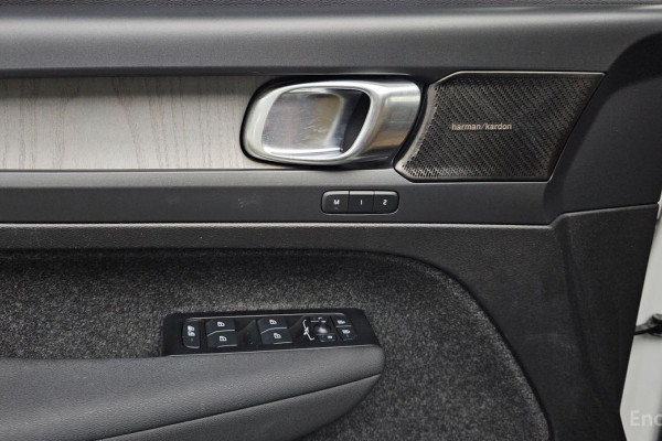 2022 Volvo XC40 с пробегом 118 700 км