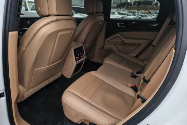 2023 Porsche Cayenne с пробегом 51 511 км