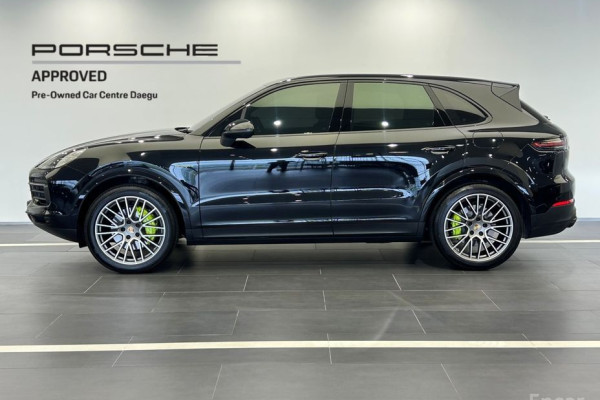 2023 Porsche Cayenne с пробегом 11 080 км