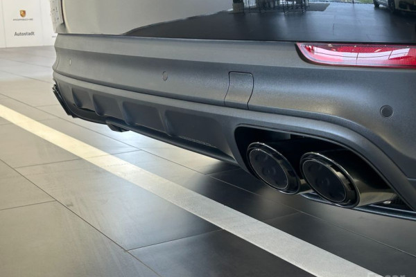 2023 Porsche Cayenne с пробегом 11 080 км