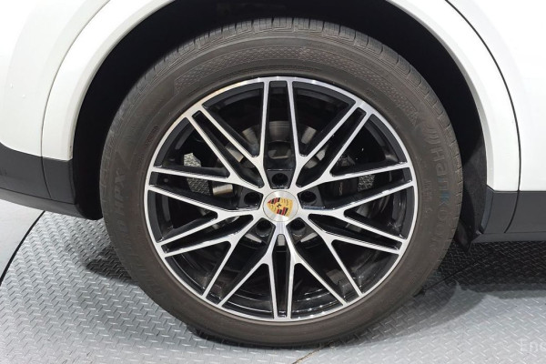 2023 Porsche Cayenne с пробегом 58 413 км