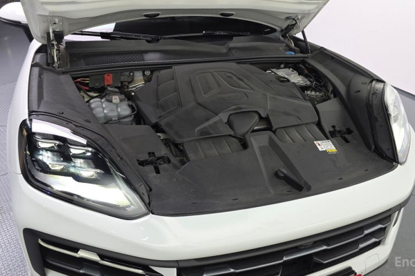 2023 Porsche Cayenne с пробегом 58 413 км