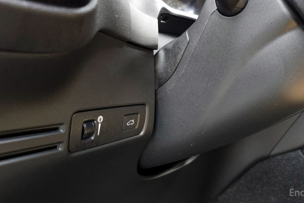 2021 Volvo XC40 с пробегом 73 855 км