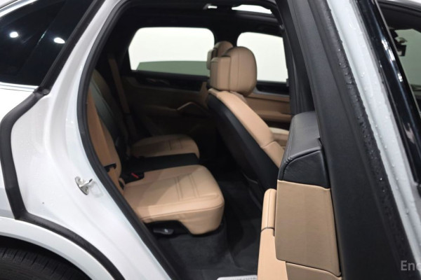 2023 Porsche Cayenne с пробегом 58 413 км