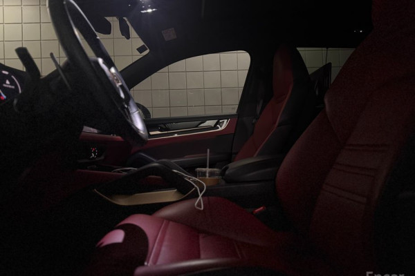 2023 Porsche Cayenne с пробегом 25 900 км