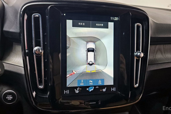 2021 Volvo XC40 с пробегом 38 236 км