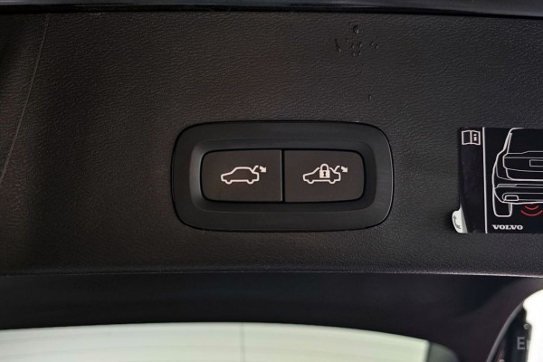 2021 Volvo XC40 с пробегом 38 236 км