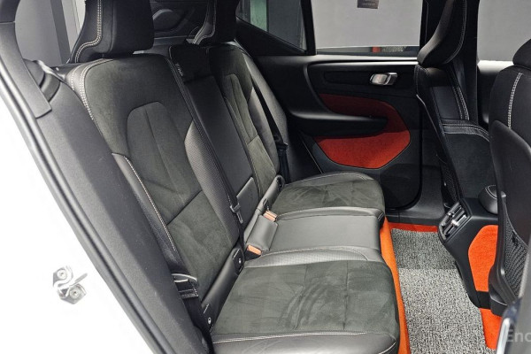 2020 Volvo XC40 с пробегом 31 190 км