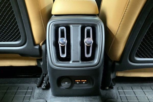 2022 Volvo XC40 с пробегом 31 720 км