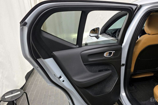 2022 Volvo XC40 с пробегом 31 720 км