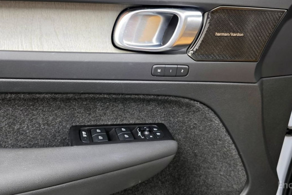 2022 Volvo XC40 с пробегом 31 720 км