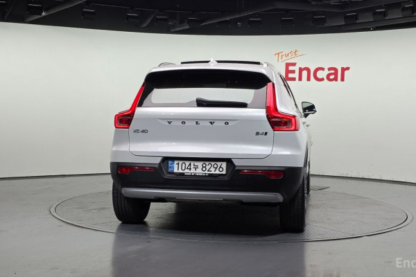 2020 Volvo XC40 с пробегом 58 754 км