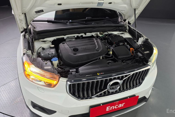 2020 Volvo XC40 с пробегом 58 754 км