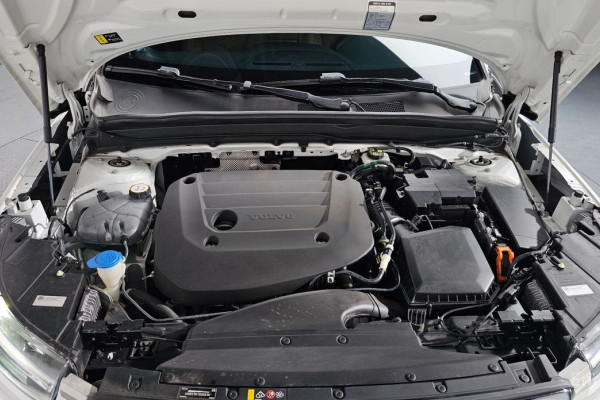 2021 Volvo XC40 с пробегом 25 669 км