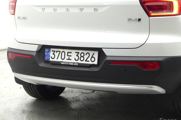 2024 Volvo XC40 с пробегом 1 900 км