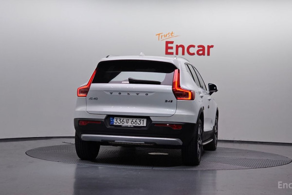 2023 Volvo XC40 с пробегом 10 814 км