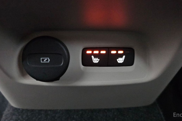 2023 Volvo XC40 с пробегом 10 814 км