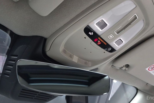 2023 Volvo XC40 с пробегом 18 424 км