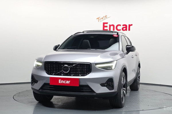 2026 Volvo XC40 с пробегом 1 973 км