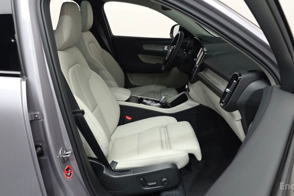 2026 Volvo XC40 с пробегом 1 973 км