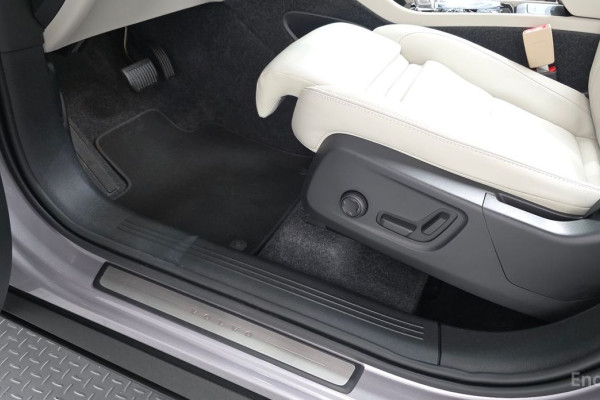 2026 Volvo XC40 с пробегом 1 973 км