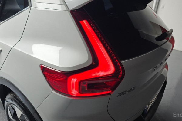 2024 Volvo XC40 с пробегом 16 118 км